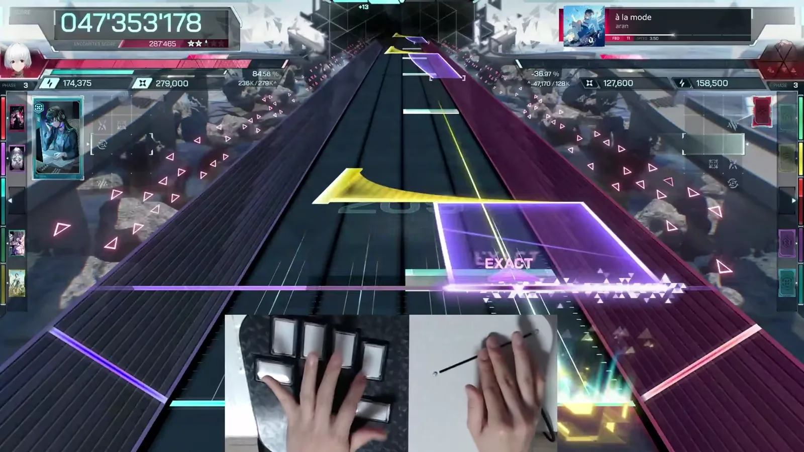 Field phase handoff Purple Field zone open during gameplay while the right hand drives the cursor with a pen
